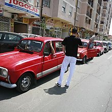 Okupljanje u Novom Sadu, 17.05.2009. by Renault 4 in 2009.