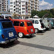 Slavonski Brod 7. Renault susreti 31.08 by Pasha in 2013.